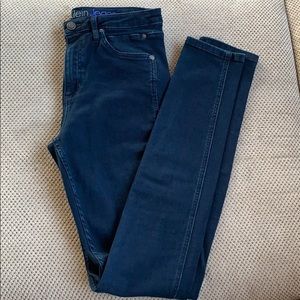 Calvin Klein Sculpted Super Soft Skinny Jeans